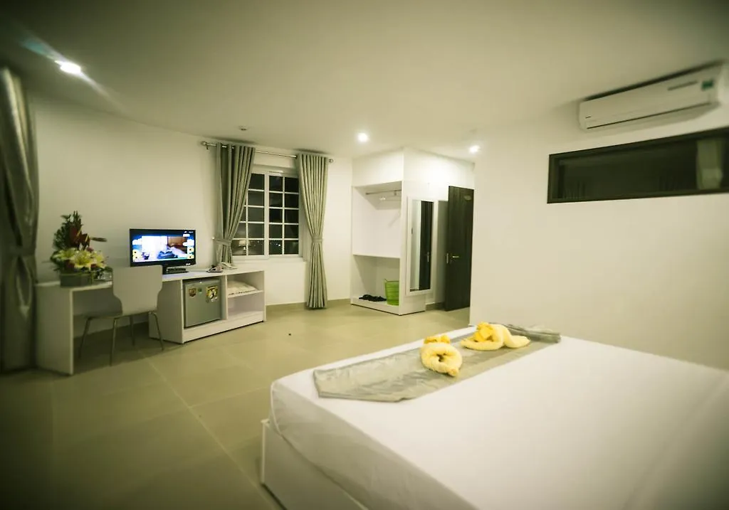 ***  Golden Dragon Hotel Hoi An Vietnam